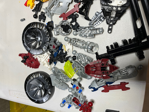 Lego Bionicle Piezas Sueltas 1 Mistika (Usado)