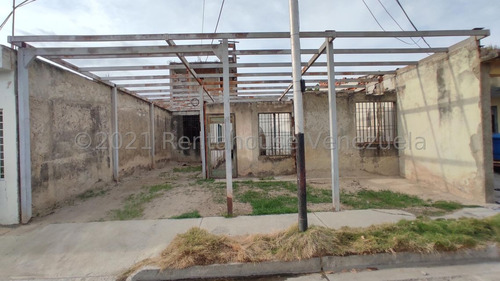 Casa En Venta (estructura) Urb. Villas De Aragua La Morita Estado Aragua. Mls. 23-5961. Ejgp