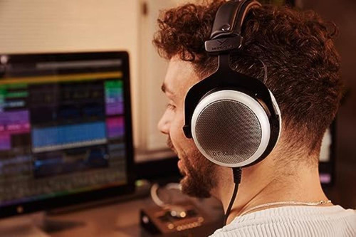 Auriculares De Estudio Supraaurales Beyerdynamic Dt 880 Pro