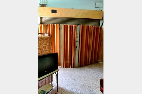 Imagen 3 de 8 de Local A La Calle En Venta En Haedo