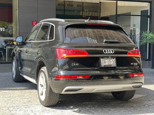 Audi Q5 2.0 L Security