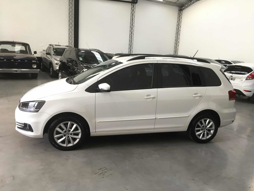Volkswagen Suran 1.6 Trendline 2015