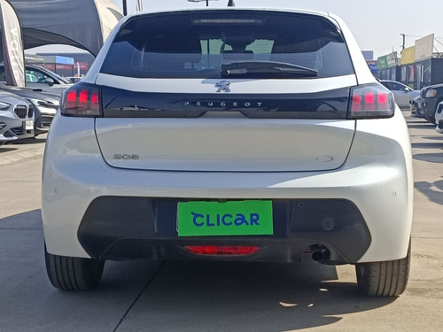 Peugeot 208 2021