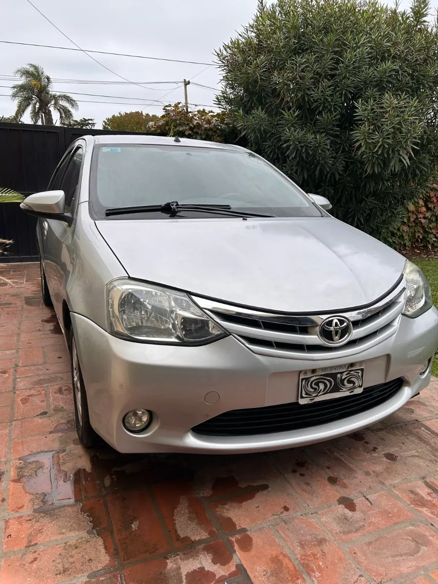 Toyota Etios 1.5 Sedan Xls