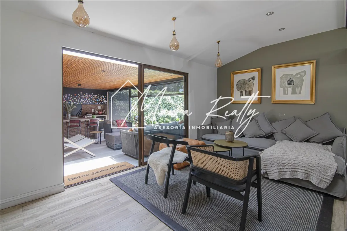 Imagen 2 de 29 de Casa En Venta De 5 Dorm En Suit. En Lo Barnechea !