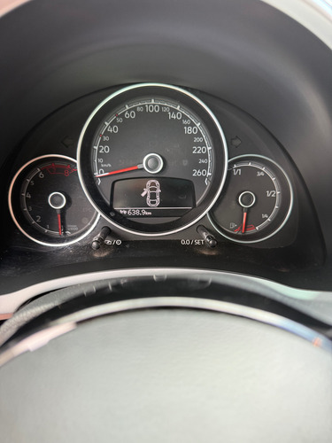 Volkswagen Beetle 2.5 Sound Mt