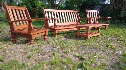 Imagen 4 de 5 de Juego De Living + Mesita + Almohadones