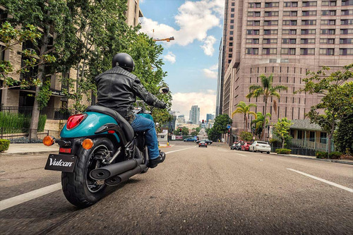 Kawasaki Vulcan 900 Custom