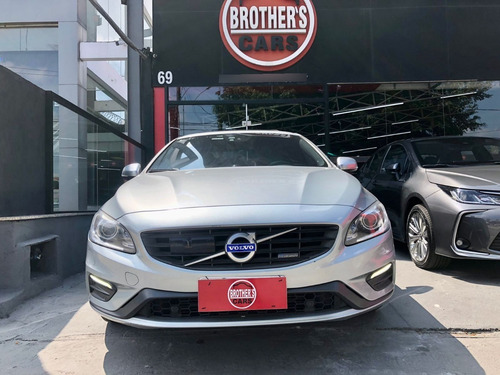 Imagem 3 de 15 de Volvo S60 3.0 T6 R-design Awd Gasolina 4p Automático