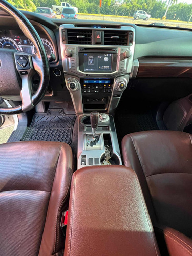 Toyota 4runner Limited 4x4
