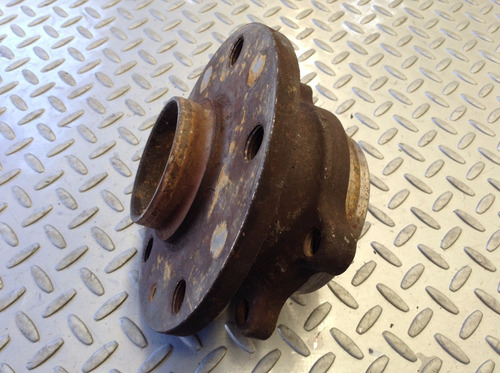 Maza De Rueda Delantera Vw Bora 2.5 Lts Mod 05-10 Orig C/u