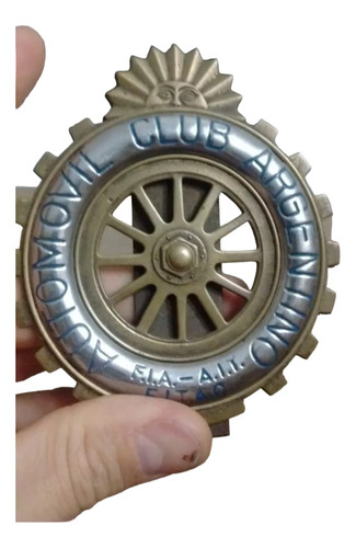 Insignia Aca . Auto Fangio Cupe 28 Balcarce