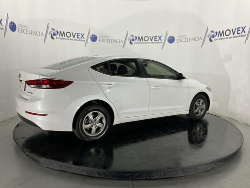 Imagen 2 de 15 de Hyundai Elantra 2018 2.0 Gls Mt