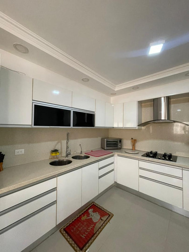 Excelente Townhouse Duplex Urb.brisas De San Miguel A Cinco Minutos Del Sambil
