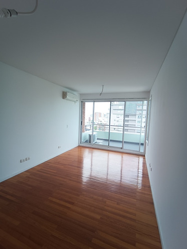 Arrowarq Real Estate Vende Dos Ambientes Con Vista Al Rio. Nuñez.