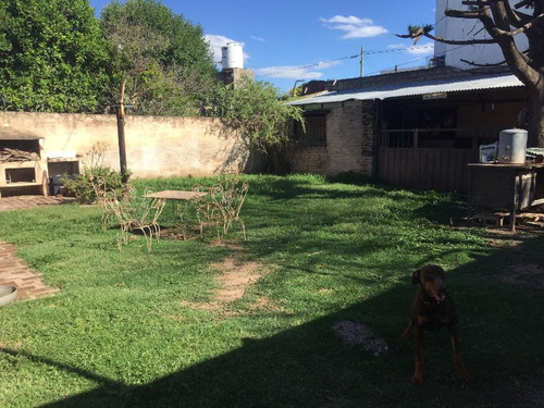 Imagen 11 de 13 de Casa En Venta A 1 Cuadra Av Felix Paz