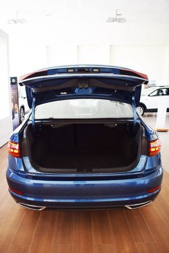 Imagen 18 de 24 de Volkswagen Vento Highline