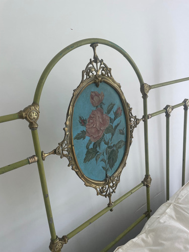 Cama Hierro Y Bronce 1,60 Elicagaray Verde Musgo Flores (Usado)