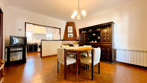 Venta Casa 4 Ambientes Mechongue Con Jardin