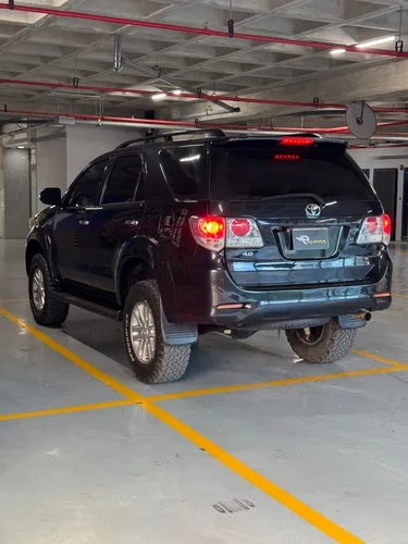 Toyota Fortuner 2013