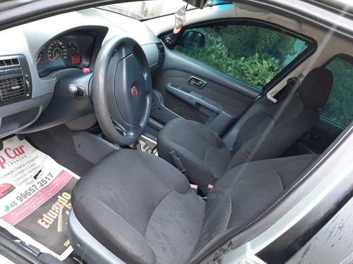 Fiat Siena 1.4 El Flex 4p 2012