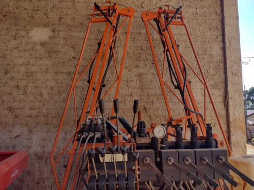 Imagem 10 de 12 de Pulverizador Jacto Condor Am-14 600 Litros Fabricação 2012