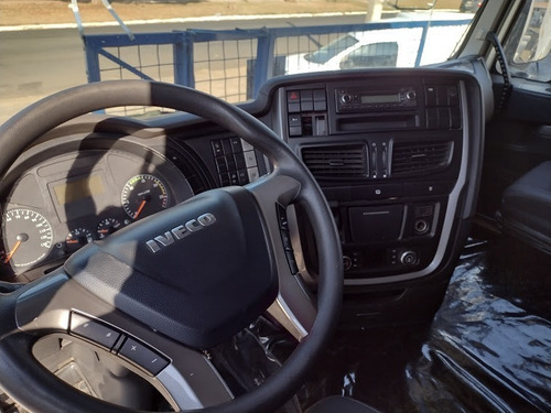 Imagem 13 de 14 de Iveco Stralis Hi- Way 6x4