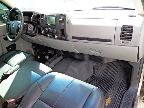 Imagen 7 de 11 de Chevrolet Silverado Ls 2012 4x4 Automático