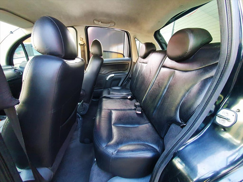 Citroën C3 1.4 I EXCLUSIVE 8V FLEX 4P MANUAL