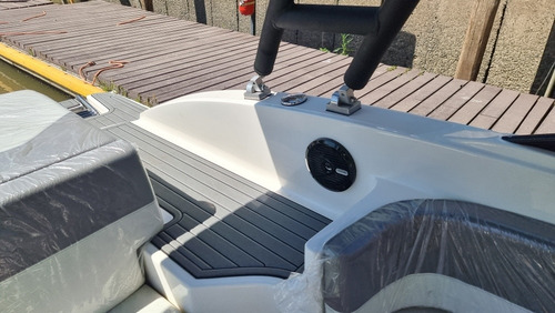 Imagen 14 de 25 de Lancha Canestrari Open 208 -mercruiser250hp-4t-2022/2023 0hs