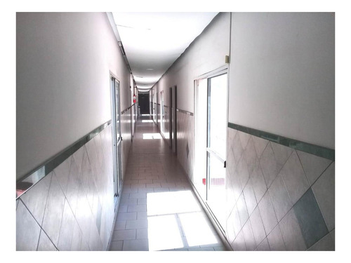 Imagen 2 de 9 de Oficina 1 Amb Amplio Dividido Con Baño Propio Pleno Centro
