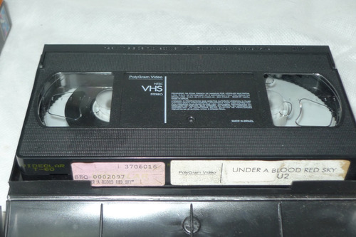 Imagem 4 de 4 de Fita Vhs U2 Live At Red Rocks Under A Blood Red Sky