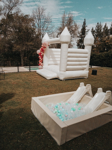 Alquiler Castillo Blanco Inflable Plaza Pelotero Calesita
