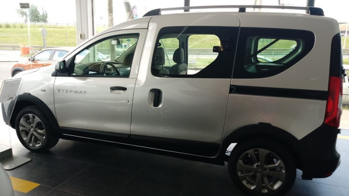 Imagen 4 de 17 de Renault Kangoo 5 Asientos 1.6 0km
