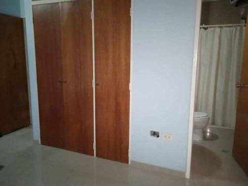 Imagen 13 de 15 de Vendo Town House D En Urb. Quintas Del Norte En Naguanagua Vr