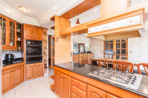Venta Imponente Chalet S/lote De 17x48 Lanús Este