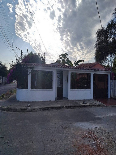 Imagen 2 de 8 de Casa Urb. Ciudad Alianza Primera Etapa, Guacara Thamara Guevara 0416 7329568 / 0412 9515970