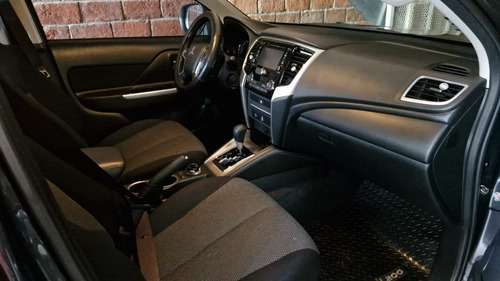 Mitsubishi L200 2023 4x4 Automática Diésel.