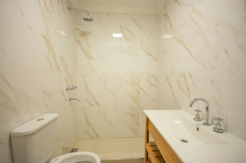 Venta Dos Ambientes Boulevard Mendoza