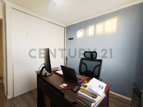 Se Vende Casa 3 Pisos, El Hualle Sur, La Florida