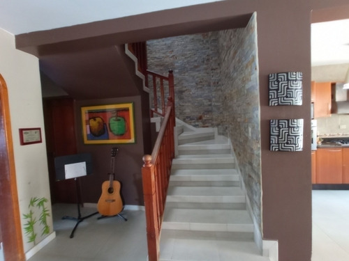 Imagen 4 de 14 de Carlos Vasquez Re/max Townhouse En Venta Oportunidad Tazajal Naguanagua Cod: 422415 0424-4469690