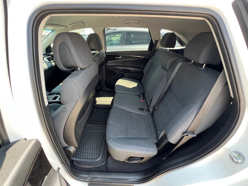 Kia Sorento 2.4 Lx At