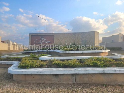 Estefani Salon Vende Hermoso Apartamento En Ciudad Roca-lara-25-14104