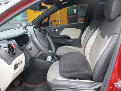 Renault Captur INTENS 4X2 2000CC AT AA