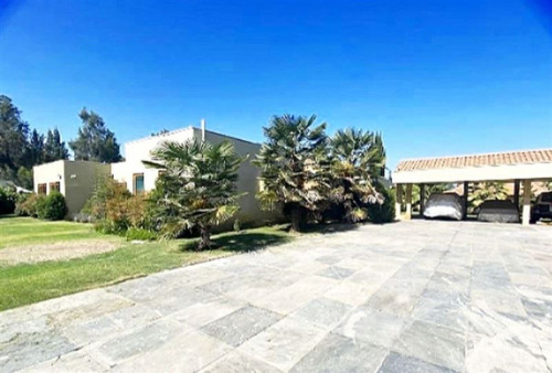 Casa En Parcela Arriendo 4d/5b En Club De Golf - Oliveto