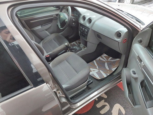 Imagem 13 de 15 de Chevrolet Celta 2014 1.0 Advantage Flex Power 5p