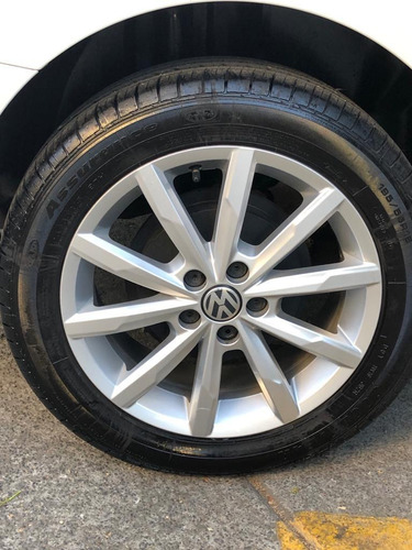 Volkswagen Vento 1.6 Highline Mt