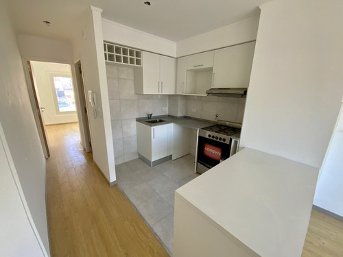 Imagen 2 de 11 de Departamento 1 Dormitorio En Venta - 1 De Mayo 1179 - Rosario Centro