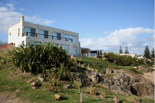 Casa En Alquiler Por Temporada De 5 Dormitorios En La Barra (ref: Atm-382)