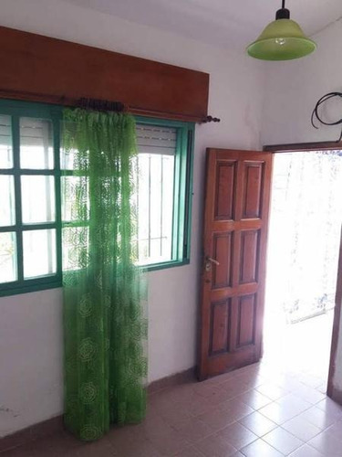 Imagen 6 de 24 de Se Vende Casa De 3 Dormitorios Con Cochera. Muy Buena Ubicacion